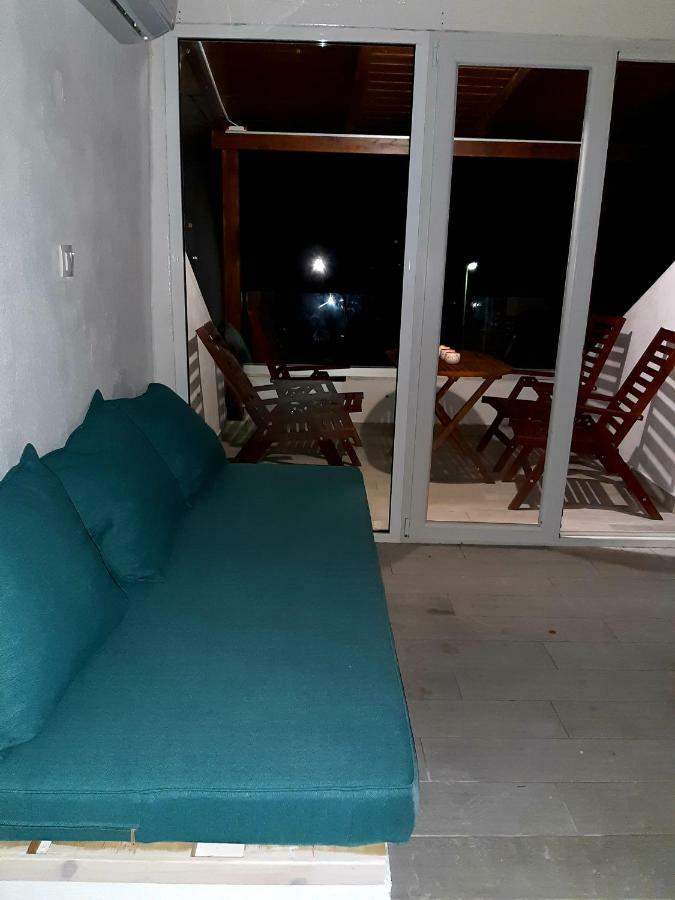 Isalos Velíka Kültér fotó